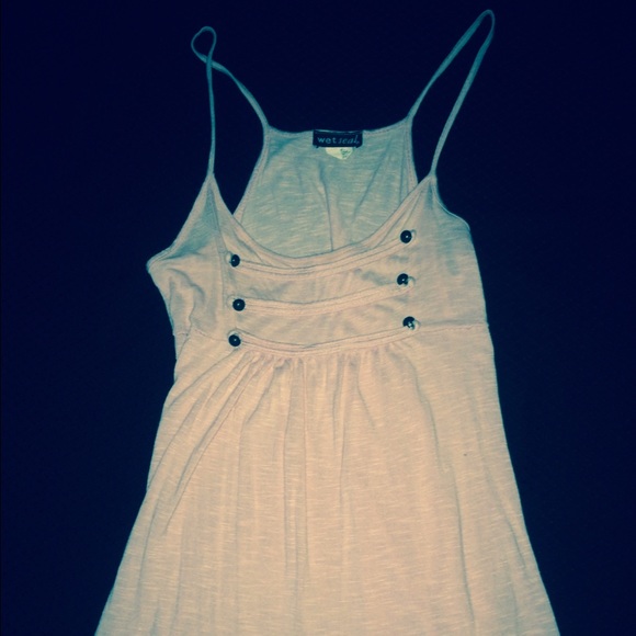 Pink tank