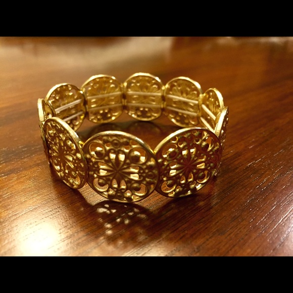 Gold bracelet