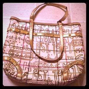 Graffiti Coach Heritage Pursr