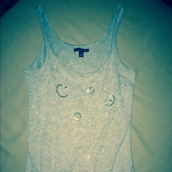 Grey tank