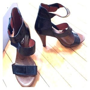 ALDO strappy platform sandals 35