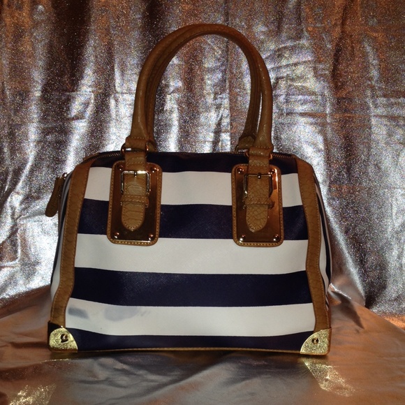 🌊 Make an offer 🌊