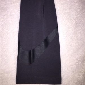 SOLD! NIKE dark grey stretchy cotton legging.