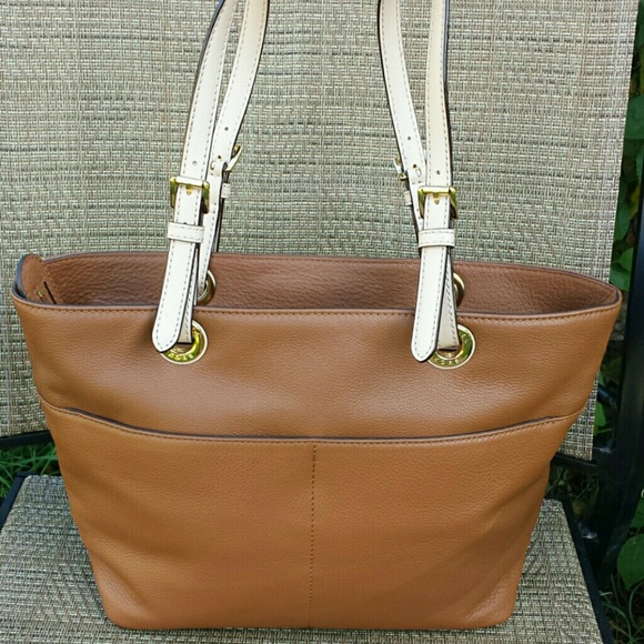 MICHAEL Michael Kors Handbags - NEW Michael Kors Bedford Tote in Luggage Brown
