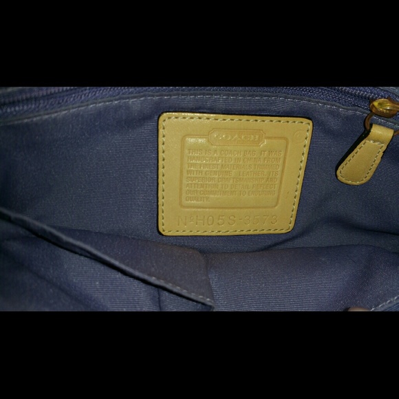 Coach holiday patchwork. 3573 - Picture 2 of 3