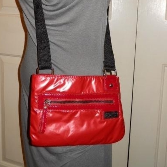 Kenneth Cole reaction red leather cross body 💖