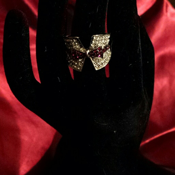 BETSEY JOHNSON ⚰️ Dracula RED BOW TIE TUX RING🦇🥀 - Picture 2 of 4