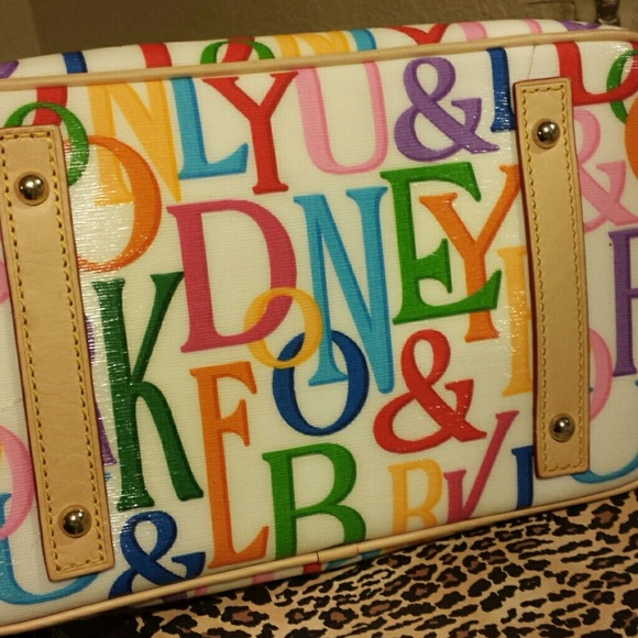 Dooney & Bourke Inc! - Picture 3 of 4