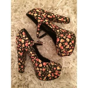 Floral Mary Jane Heel