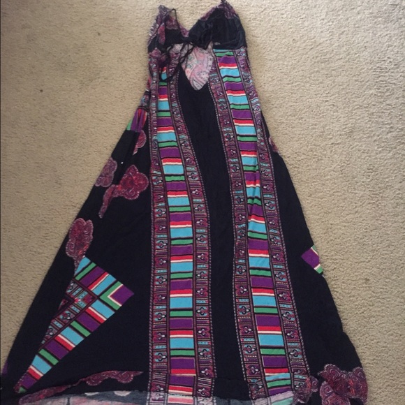 Indah dress - Picture 2 of 3