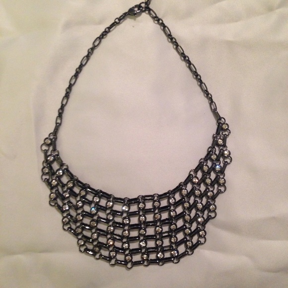 Gray metal net necklace