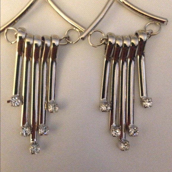Dangle earrings - Picture 2 of 3