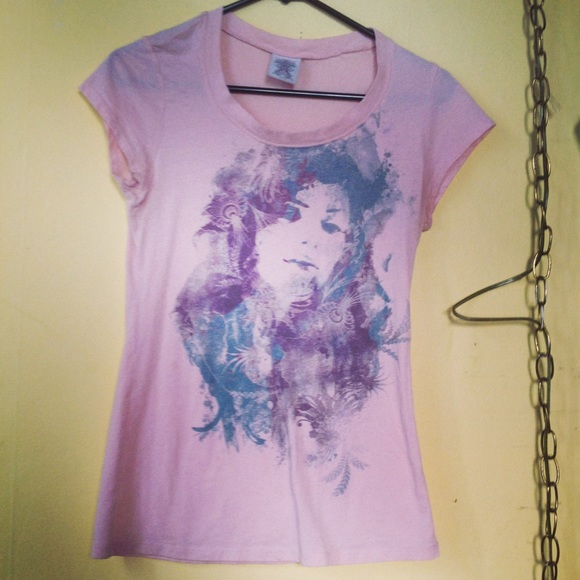 Pink tee