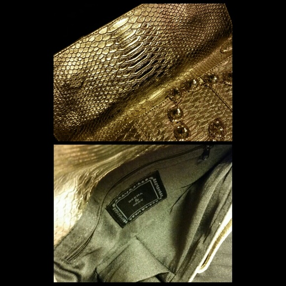 πHPπ Gold Metallic Python Print Clutch - Picture 2 of 4