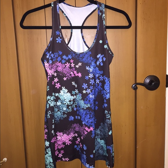 Lululemon Tank!!