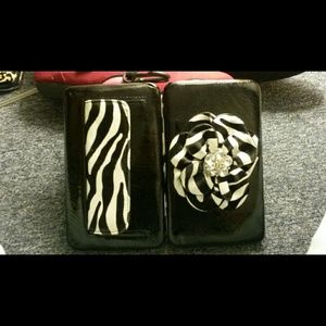 Black and white clutch wallet