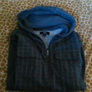Hooded sweat shirt