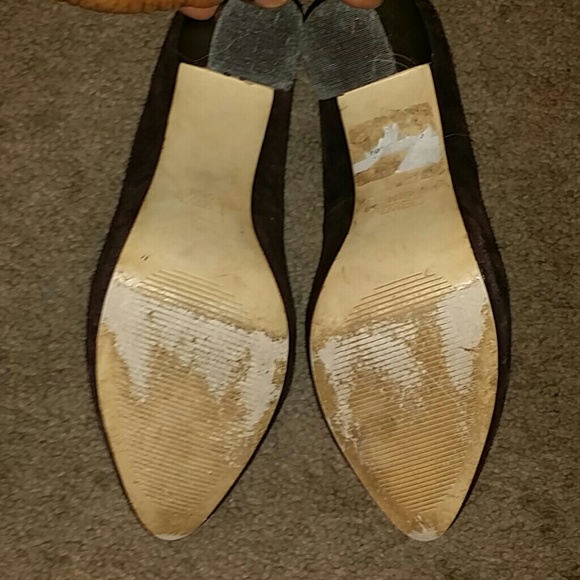 Shoes - Picture 2 of 4