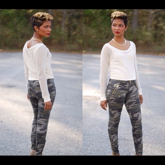 EXPRESS mesh cropped top