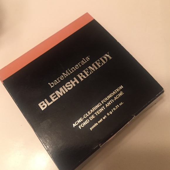 BareMinerals Blemish remedy