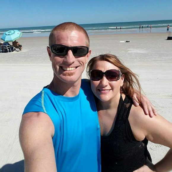 Meet your Posher- I am... - Picture 6 of 8