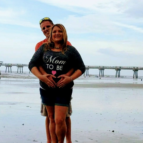 Meet your Posher- I am... - Picture 5 of 8