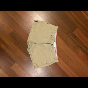 Dark khaki fitted cargo shorts