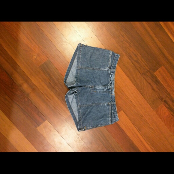 Lightweight denim shorts