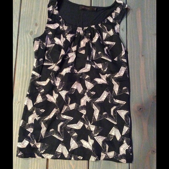 🚫SOLD🚫Star tank from the limited. Xs