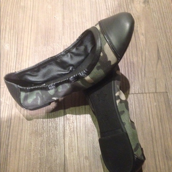 New Sam Edelman camo flats