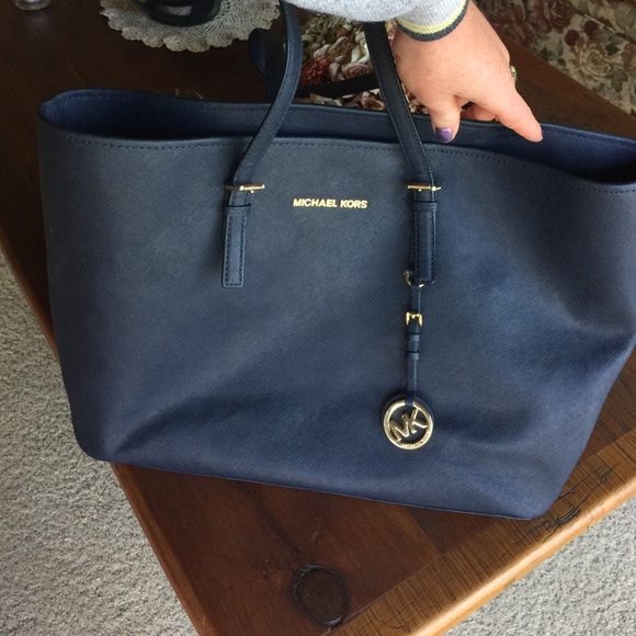 Michael kors saffiano navy blue tote