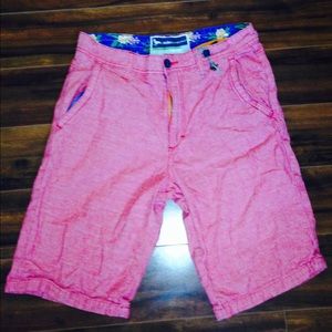 Modern amusement shorts from pacsun