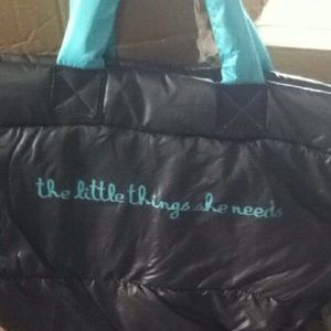 THE LITTLE THINGS SHE NEEDS Puffy Tote Bag in Gray