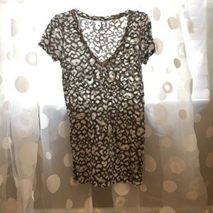 V-neck shirt from American eagle