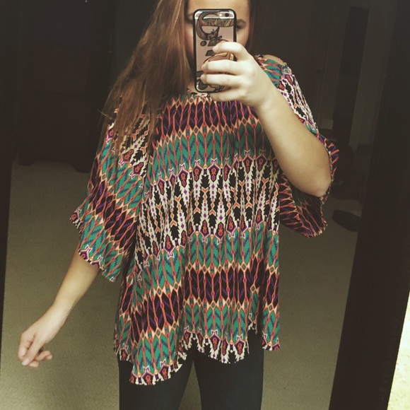 [SOLD!] Aztec Blouse - Picture 2 of 3