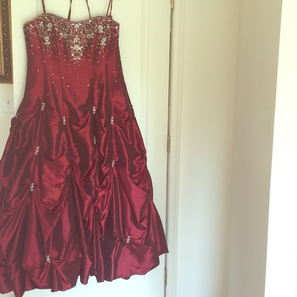 Burgundy with sequence Ball gown - Picture 1 of 4
