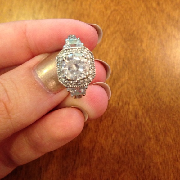 ❌SOLD❌💍.925 Sterling Silver Ring - Picture 2 of 4