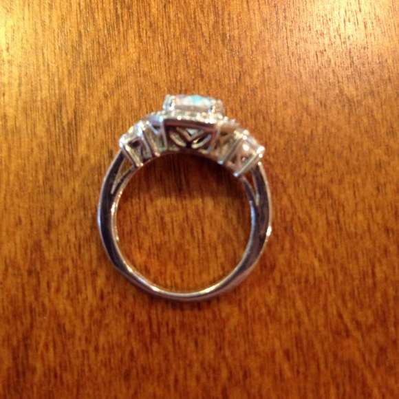 ❌SOLD❌💍.925 Sterling Silver Ring - Picture 3 of 4