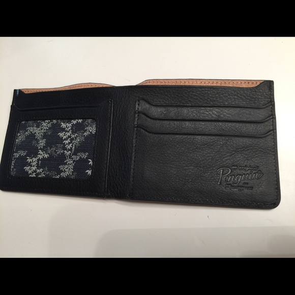 ❤️SOLD❤️Authentic Penguin wallet for men - Picture 4 of 4