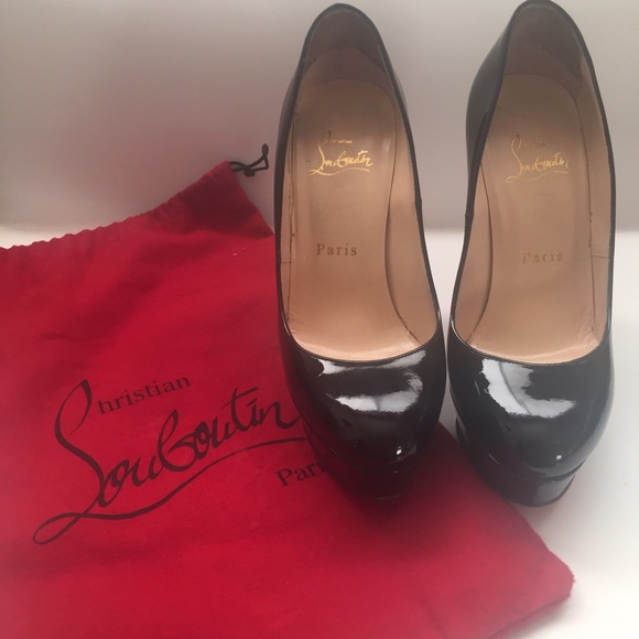 ❌SOLD❌Christian Louboutin Black Patent Bianca Pump