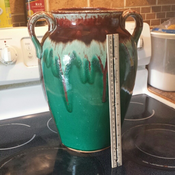Ceramic vase