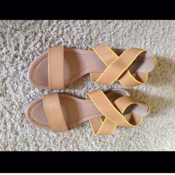 Brown/Tan sandals