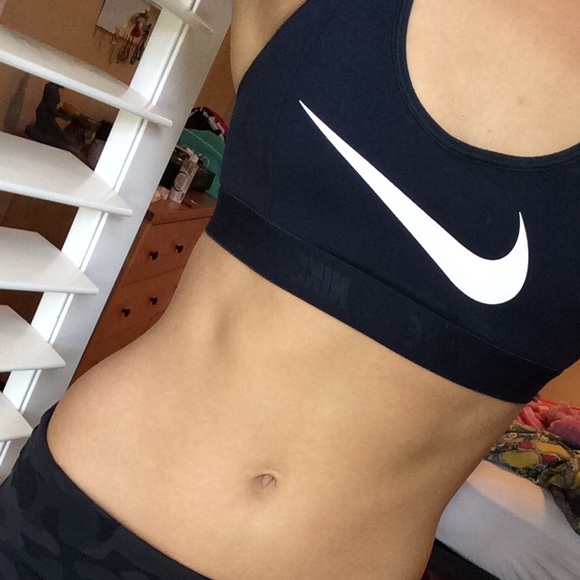 Nike Pro Bra Collection - Picture 3 of 4