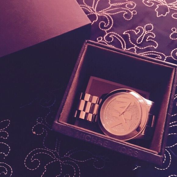 Michael kors watch - Picture 2 of 3