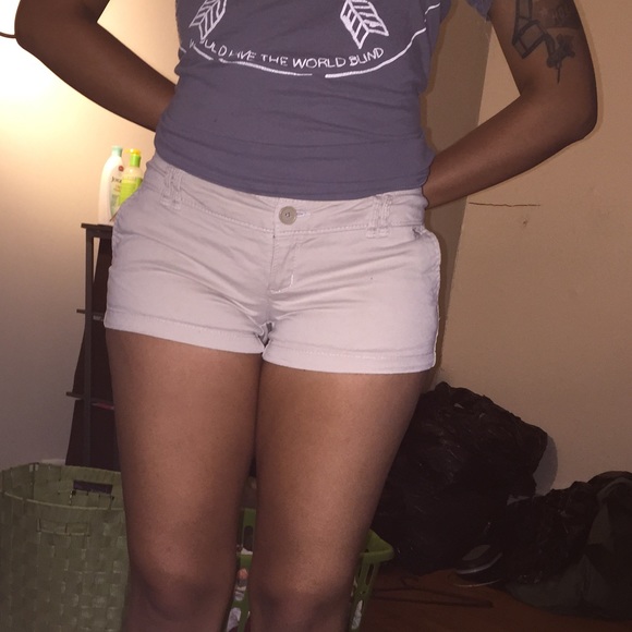 Abercrombie & Fitch shorts. - Picture 3 of 4