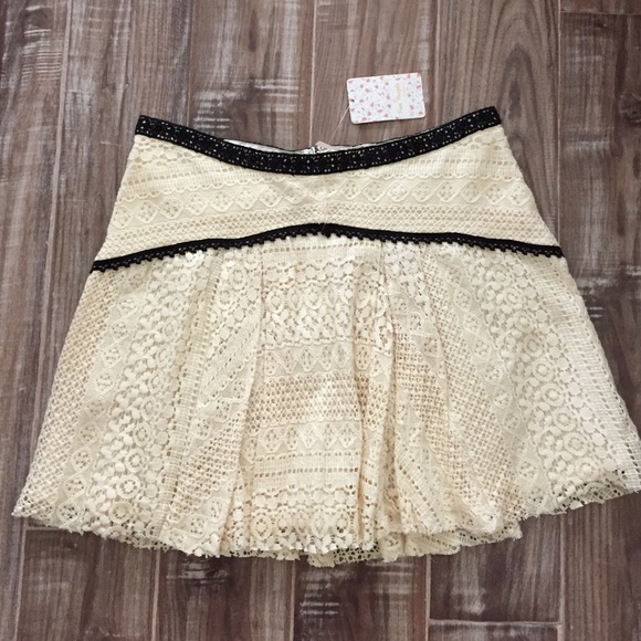 Free People Dresses & Skirts - 🎉Free People lace skirt! NWT!🎈Host pick 7/19🎉