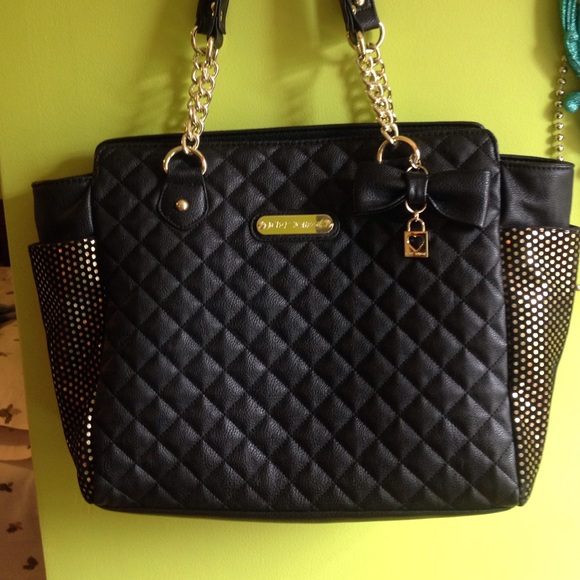 Betsey Johnson Handbags - Betsey Johnson purse