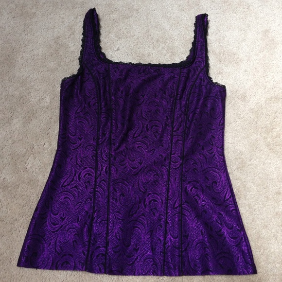 White House black market, never been worn