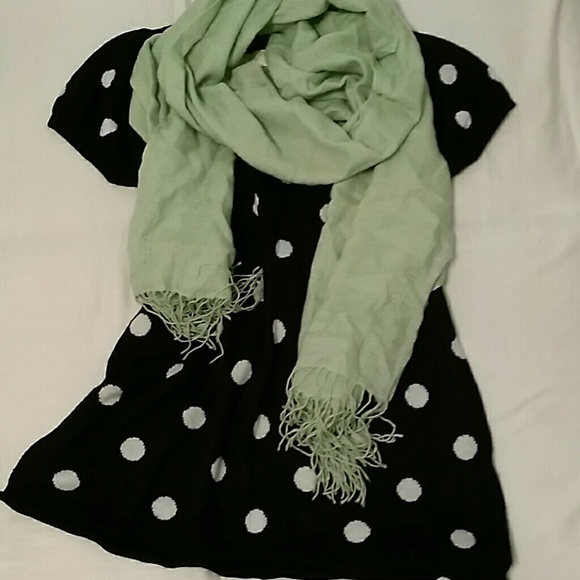 Polka dots short sleeve sweater