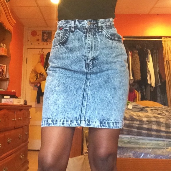 SOLD - Picture 2 of 4